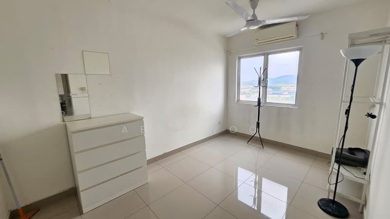 Service Residence for Sale at Sentrovue - Abby Woo - Bedroom - PropertyGuru.com.my