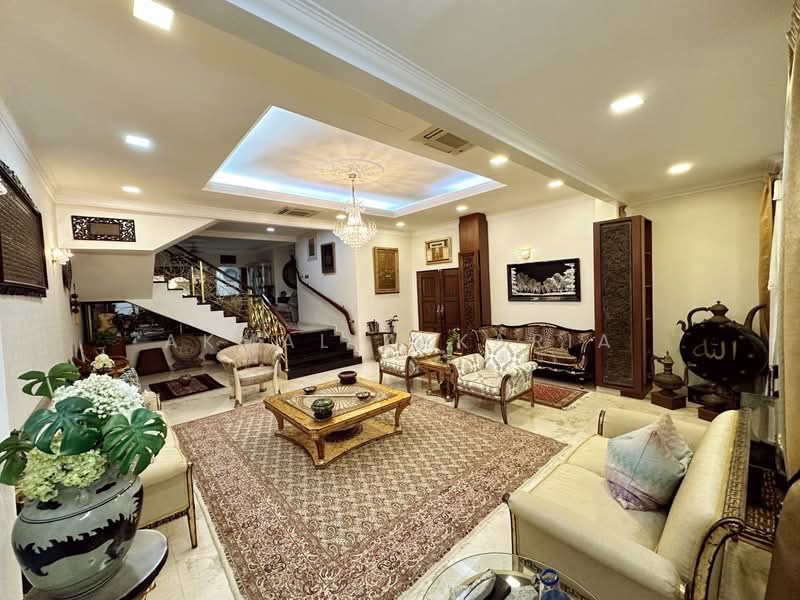 Semi-Detached House for Sale in Subang Jaya (Selangor) - Akmal Zakaria - Living Room - PropertyGuru.com.my