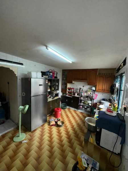 Taman Sri Pulai untuk Untuk Dijual - RM 350,000, Feb 2026 - Kitchen - PropertyGuru.com.my