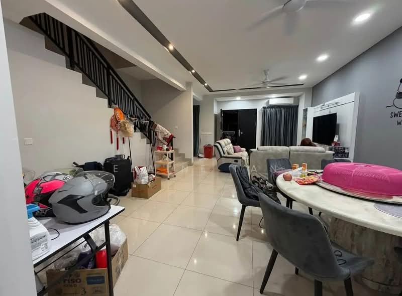 2-storey Terraced House for Sale in Johor Bahru (Johor) - Elaine Tan - Living Room - PropertyGuru.com.my