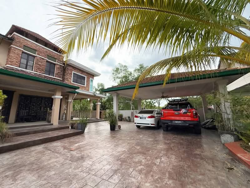 2-storey Terraced House for Sale in Puchong (Selangor) - Akmal Zakaria - Exterior - PropertyGuru.com.my