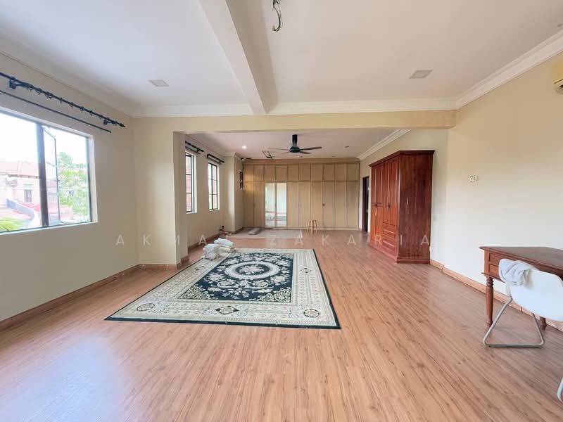 2-storey Terraced House for Sale in Puchong (Selangor) - Akmal Zakaria - PropertyGuru.com.my