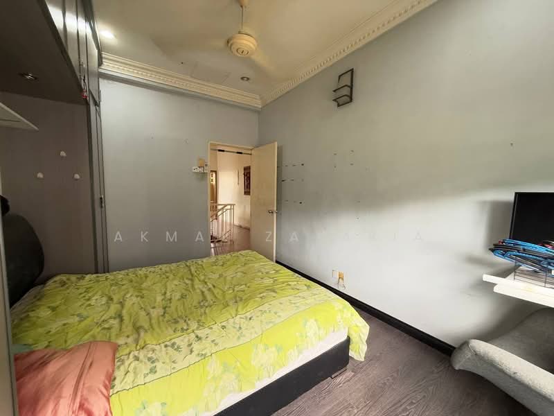 2-storey Terraced House for Sale in Puchong (Selangor) - Akmal Zakaria - PropertyGuru.com.my