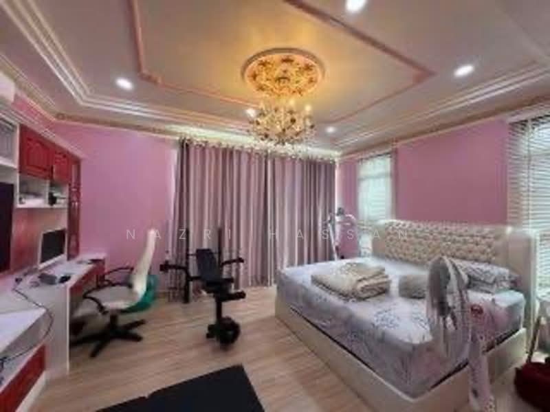 Bungalow for Sale in Puncak Bestari (Puncak Alam) - Nazri Hassan - Bedroom - PropertyGuru.com.my