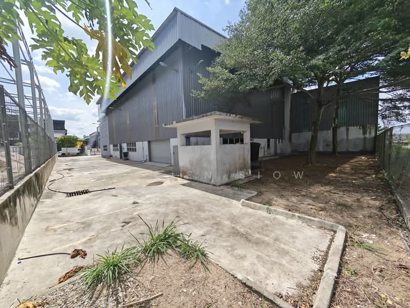 Semi-D Factory for Rent in Taman Desa Cemerlang (Ulu Tiram) - Carrien Siow - Exterior - PropertyGuru.com.my