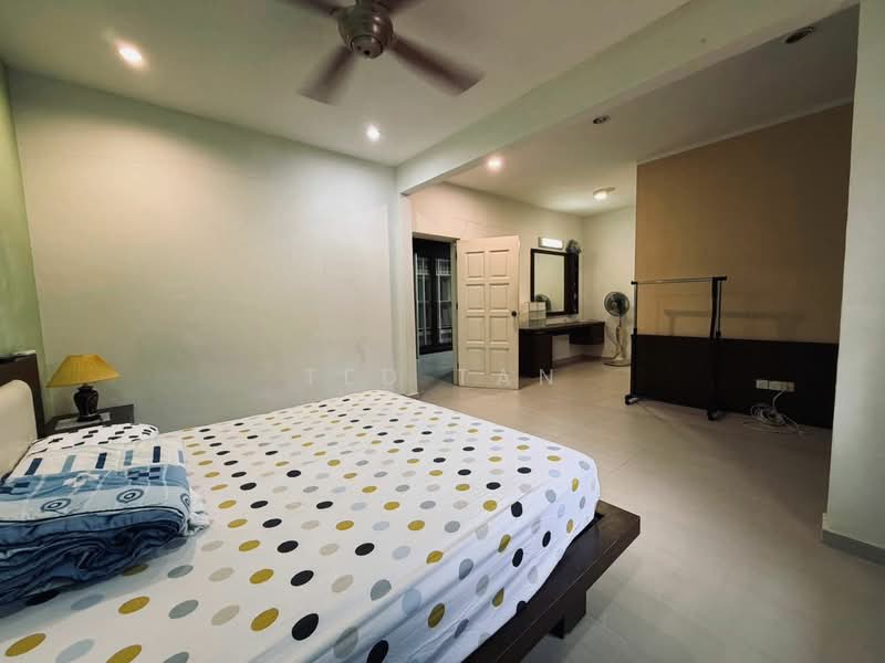 Semi-Detached House for Sale in Bayan Lepas (Penang) - Ted Tan - Bedroom - PropertyGuru.com.my
