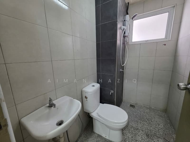 Condominium for Rent at Puncak 7 - Aiman Haziq - Bathroom - PropertyGuru.com.my