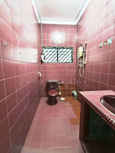 2-storey Terraced House for Sale in Taman Johor Jaya (Johor Bahru) - Hong Xuan Tang - Bathroom - PropertyGuru.com.my