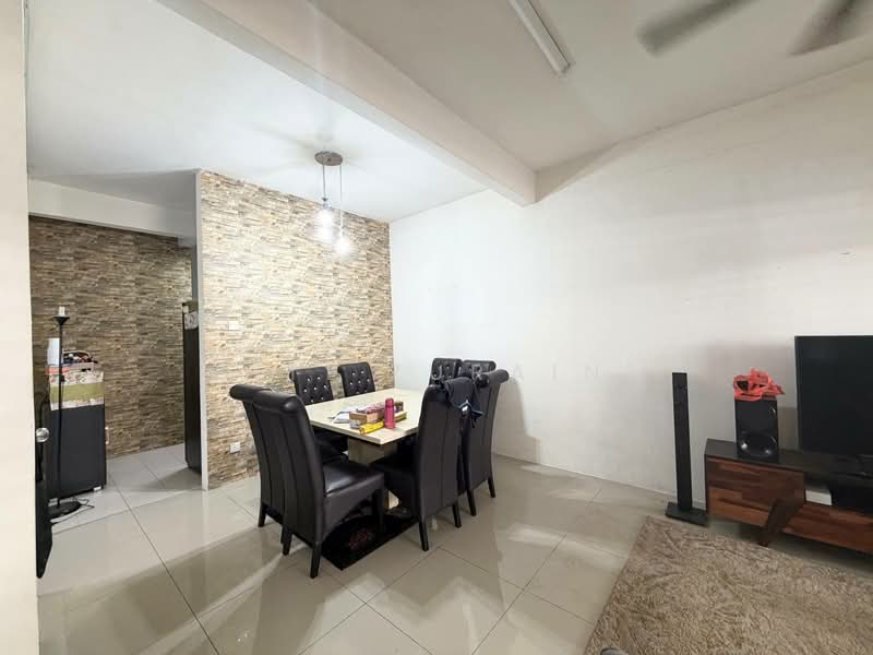 Taman Sungai Kapar Indah untuk Untuk Dijual - RM 520,000, Mac 2026 - Dining Room - PropertyGuru.com.my