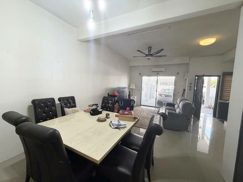 Taman Sungai Kapar Indah untuk Untuk Dijual - RM 520,000, Mac 2026 - Living Room - PropertyGuru.com.my