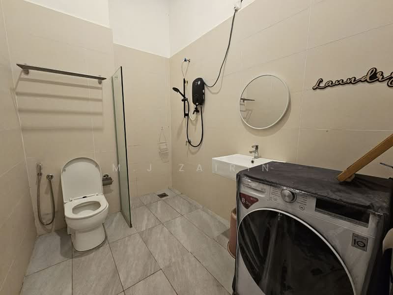 Terraced House for Sale in Cyberjaya (Selangor) - M.J Zairin - Bathroom - PropertyGuru.com.my