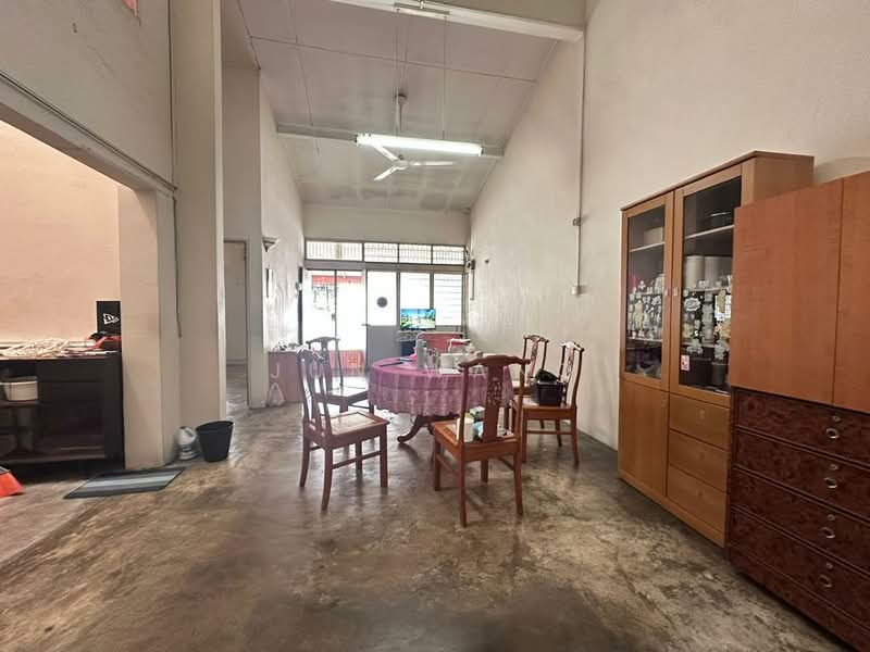 Taman Pelangi untuk Untuk Dijual - RM 728,000, Feb 2026 - Living Room - PropertyGuru.com.my