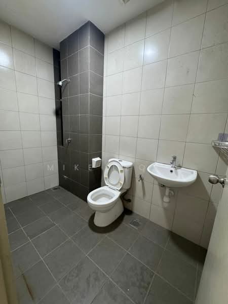 Rumah Teres 2 Tingkat untuk Dijual di Bandar Rimbayu (Telok Panglima Garang) - Mike Leong - Bathroom - PropertyGuru.com.my