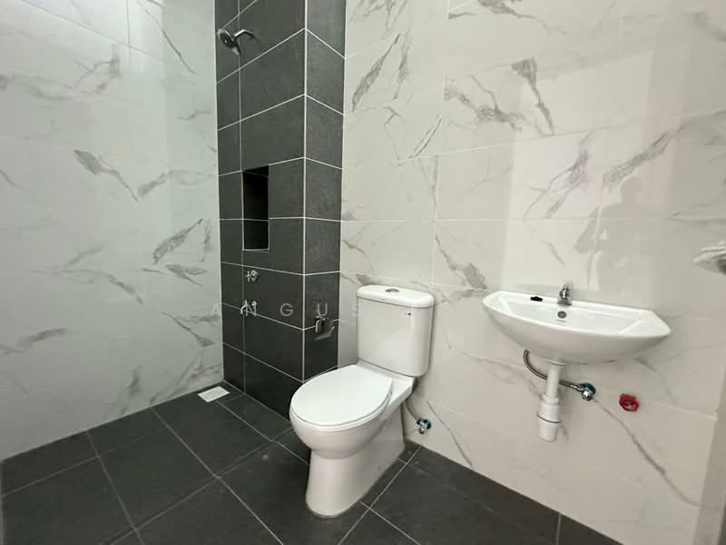 Semi-Detached House for Sale in Kulai (Johor) - Angus Kew - Bathroom - PropertyGuru.com.my