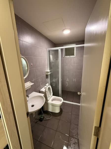 Service Residence for Rent at Savanna Executive Suite @ Southville City - JUMIDAH (JUE) - Bathroom - PropertyGuru.com.my