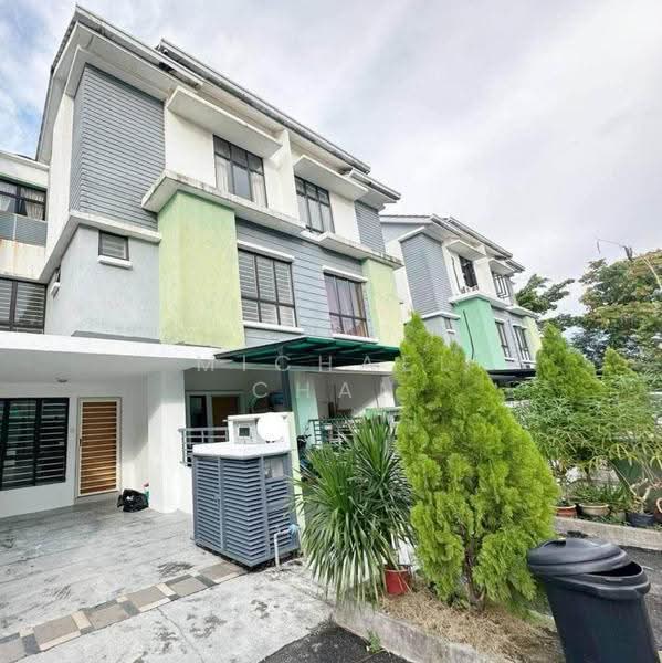 Rumah Bandar untuk Dijual di Bandar Bukit Puchong 2 (Puchong) - Michael Chan - Exterior - PropertyGuru.com.my