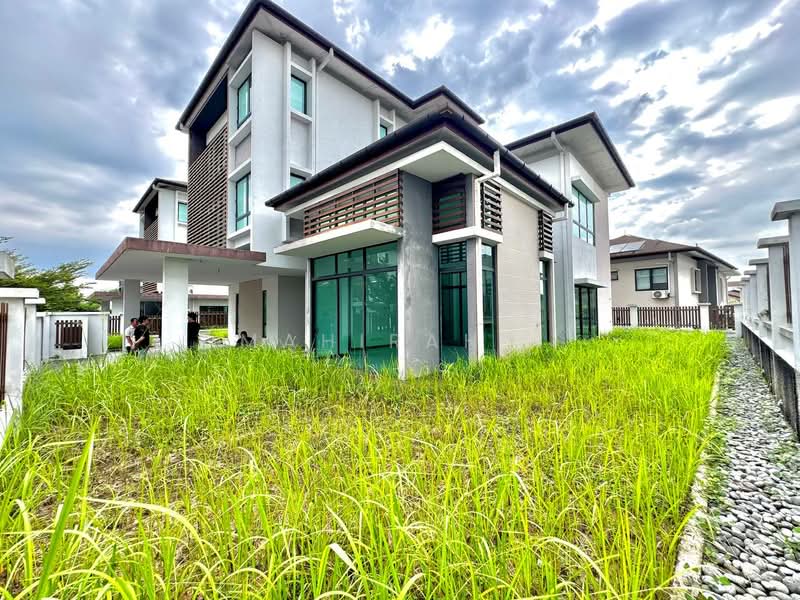 Bungalow for Sale in Subang Bestari (Shah Alam) - Mahirah . - Exterior - PropertyGuru.com.my
