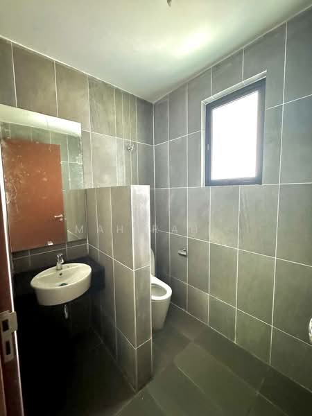 Bungalow for Sale in Subang Bestari (Shah Alam) - Mahirah . - Bathroom - PropertyGuru.com.my