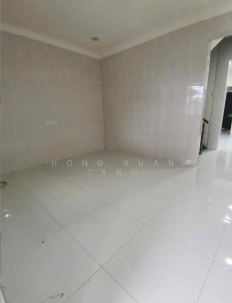 2-storey Terraced House for Sale in Ulu Tiram (Johor) - Hong Xuan Tang - Living Room - PropertyGuru.com.my