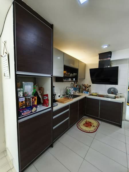 Condominium for Sale at Atmosfera Kondominium - Yoke Leng Sew - Kitchen - PropertyGuru.com.my