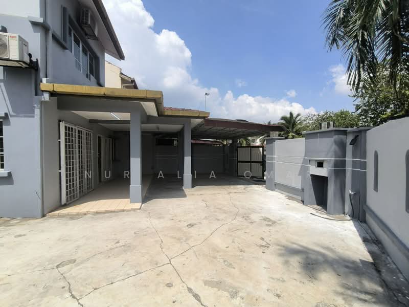 1.5-storey Terraced House for Sale in Bukit Raja (Selangor) - Nur Alia Omar - Exterior - PropertyGuru.com.my