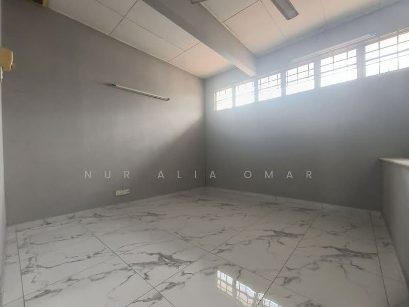 1.5-storey Terraced House for Sale in Bukit Raja (Selangor) - Nur Alia Omar - Interior - PropertyGuru.com.my