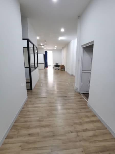 Shop / Office for Rent in Bayan Lepas (Penang) - Millie Chew - Corridor - PropertyGuru.com.my