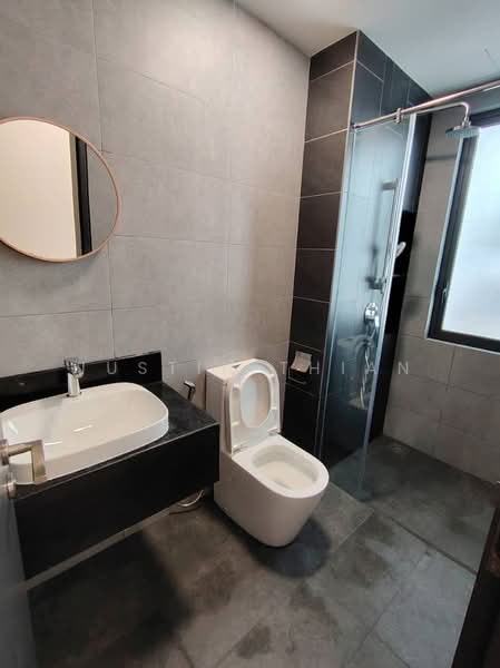 Service Residence for Rent at Majestic Maxim - Justin Thian - Bathroom - PropertyGuru.com.my