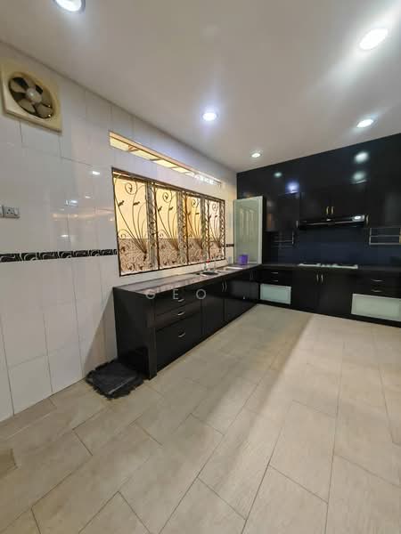 Semi-Detached House for Sale in Bandar Baru Bangi (Selangor) - Geo . - Kitchen - PropertyGuru.com.my