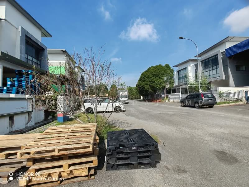 Factory for Sale in Beranang (Selangor) - Ahmad Gadafi Md Nor - Exterior - PropertyGuru.com.my