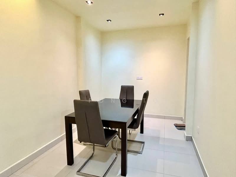 Rumah Teres 2 Tingkat untuk Dijual di Mutiara Rini (Skudai) - Ee Fong Toh - Dining Room - PropertyGuru.com.my