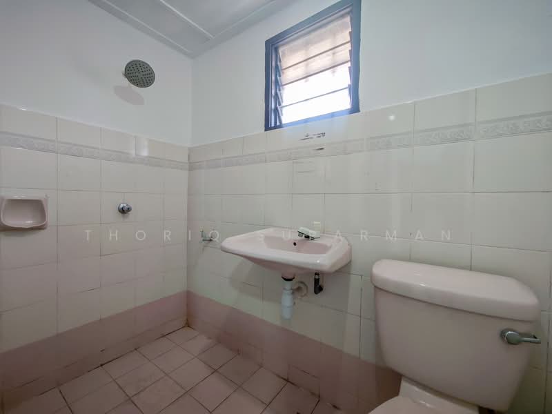 Bandar Bukit Puchong untuk Untuk Dijual - RM 600,000, Feb 2026 - Bathroom - PropertyGuru.com.my