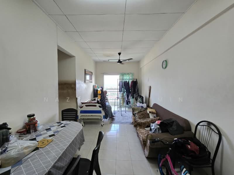 Apartment for Sale at Perdana Park - Nazrin Hakimin - Living Room - PropertyGuru.com.my