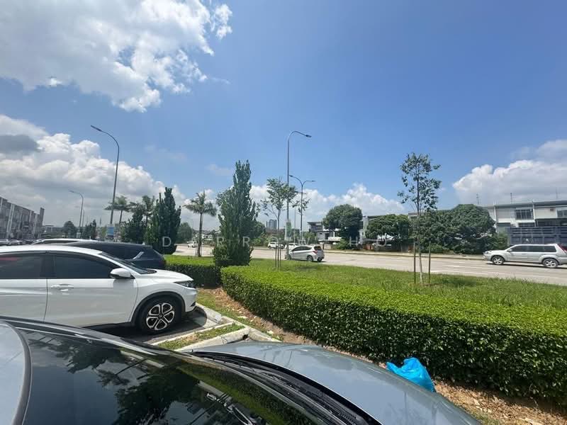 Shop for Rent in Austin Crest (Johor Bahru) - Darrow Ho - Exterior - PropertyGuru.com.my