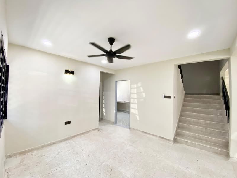 Semi-Detached House for Sale in Taman Pelangi (Johor Bahru) - Yik Tat - Living Room - PropertyGuru.com.my
