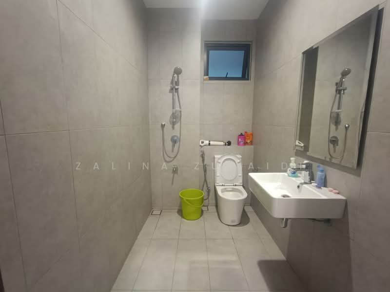 Semi-Detached House for Sale in Elmina (Shah Alam) - Zalina Zubaidi - Bathroom - PropertyGuru.com.my