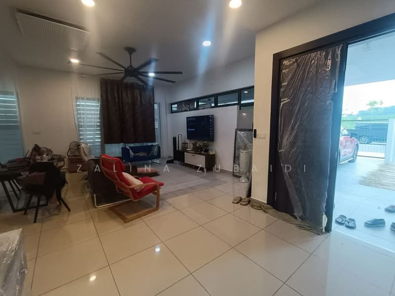 Semi-Detached House for Sale in Elmina (Shah Alam) - Zalina Zubaidi - Living Room - PropertyGuru.com.my