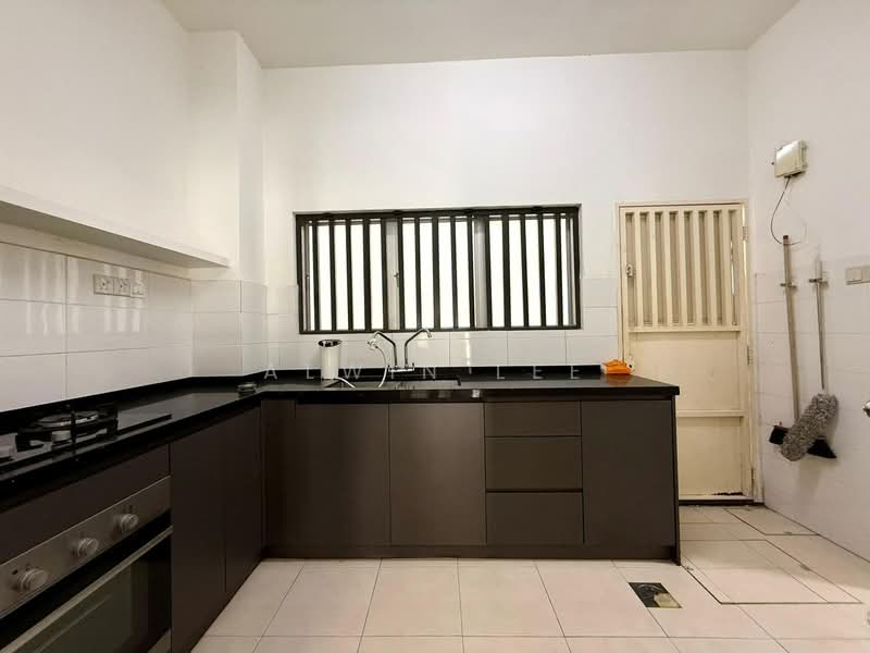 2-storey Terraced House for Sale in Shah Alam (Selangor) - Alwin Lee - Kitchen - PropertyGuru.com.my