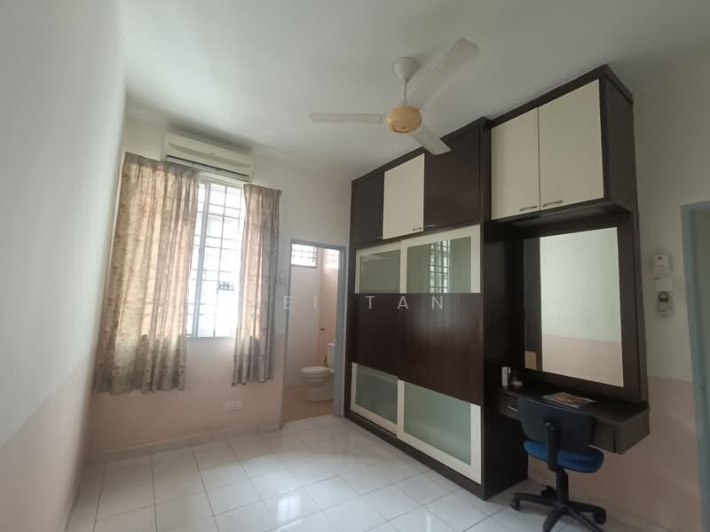 2.5-storey Terraced House for Sale in Taman Kulim Square (Lunas) - Mei Tan - Bedroom - PropertyGuru.com.my