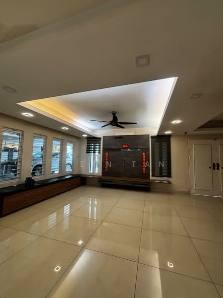 Semi-Detached House for Sale in Taman Sri Andalas (Klang) - Areen Tan - Living Room - PropertyGuru.com.my