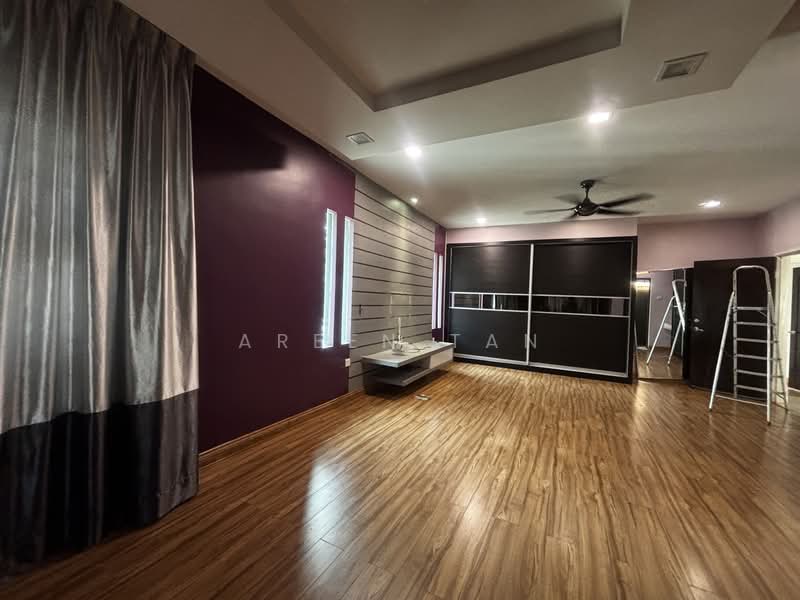 Semi-Detached House for Sale in Taman Sri Andalas (Klang) - Areen Tan - Bedroom - PropertyGuru.com.my