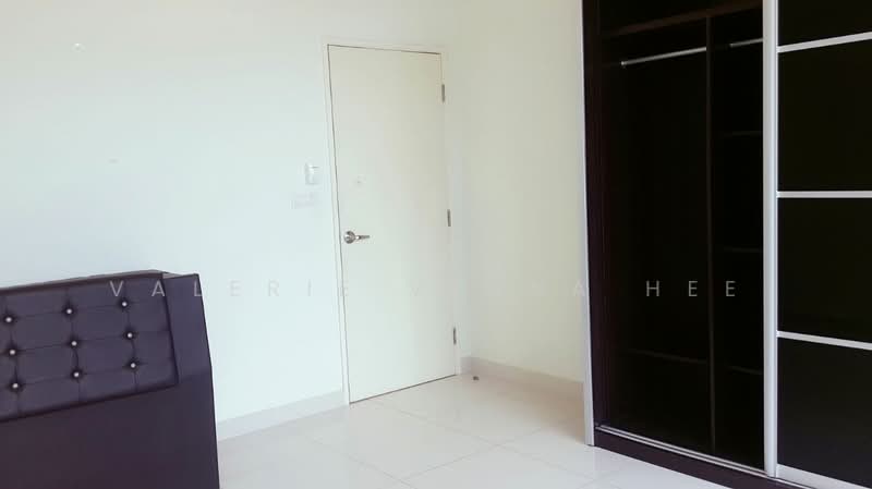 Kondominium untuk Dijual di The Z Residence - Valerie Venna Hee - Bedroom - PropertyGuru.com.my