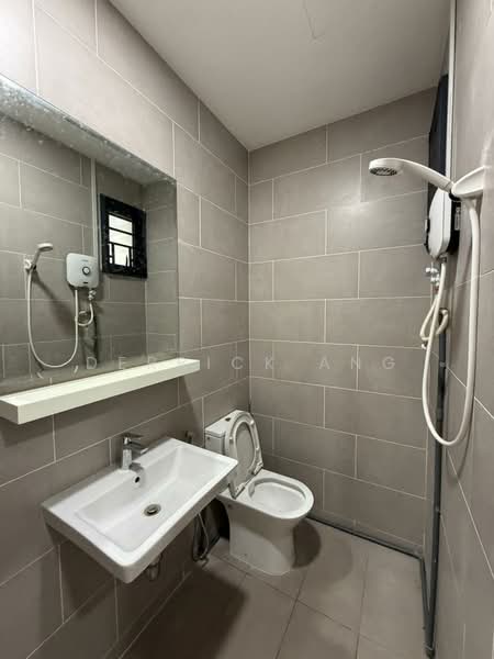 Rumah Teres untuk Disewa di Shah Alam (Selangor) - Derrick Ang - Bathroom - PropertyGuru.com.my