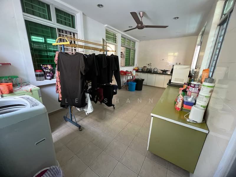 Semi-Detached House for Sale in Taman Cendana (Juru) - Lee Shanny - Kitchen - PropertyGuru.com.my