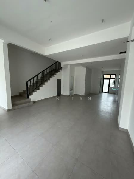 2-storey Terraced House for Sale in Taman Mount Austin (Tebrau) - Win Tan - Interior - PropertyGuru.com.my