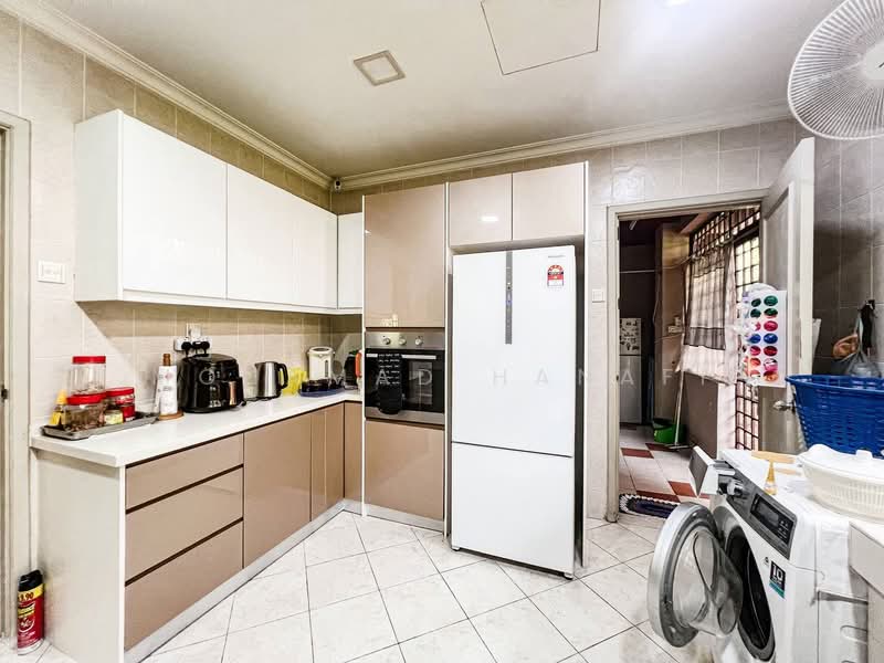Semi-Detached House for Sale in Presint 14 (Putrajaya) - Mohamad Hanafi - Kitchen - PropertyGuru.com.my