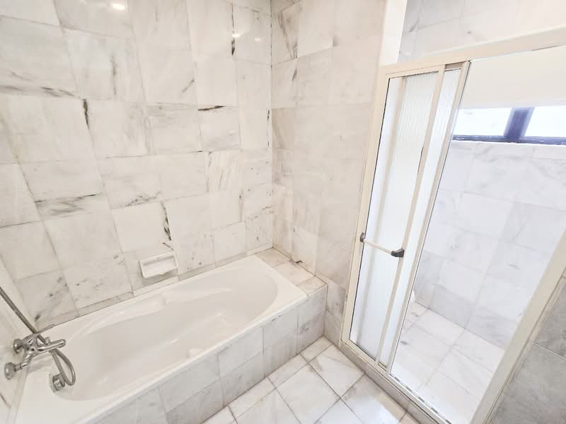 Wickham Residence untuk Untuk Disewa - RM 5,700 /bulan, Mac 2026 - First Bathroom - PropertyGuru.com.my