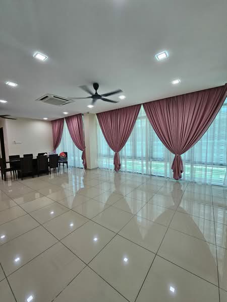 Untuk Disewa - Kristal View