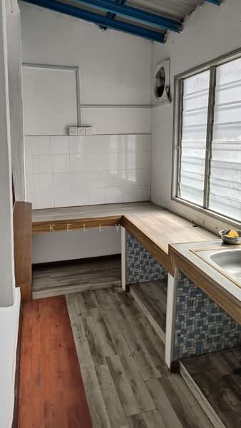 Taman Kepong untuk Untuk Dijual - RM 635,000, Mac 2026 - Kitchen - PropertyGuru.com.my