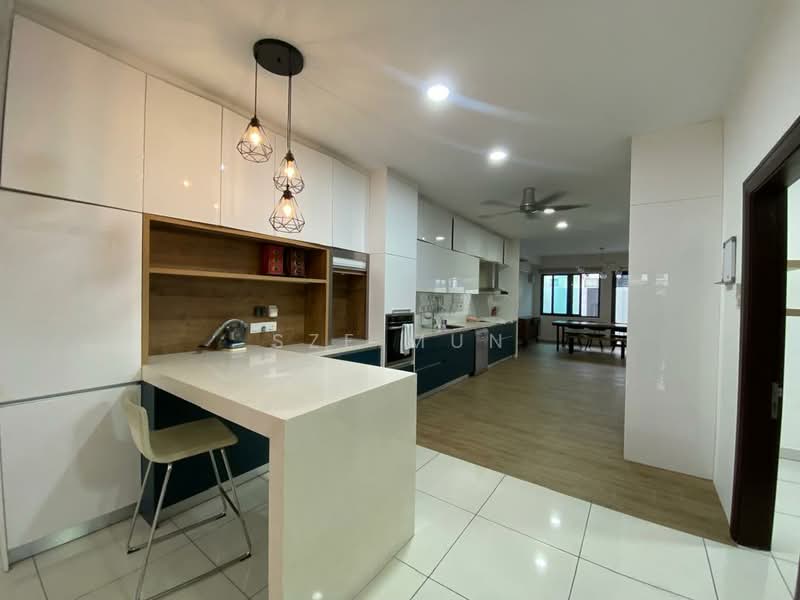 2-storey Terraced House for Sale in Laman Glenmarie (Shah Alam) - Sze Mun - Kitchen - PropertyGuru.com.my